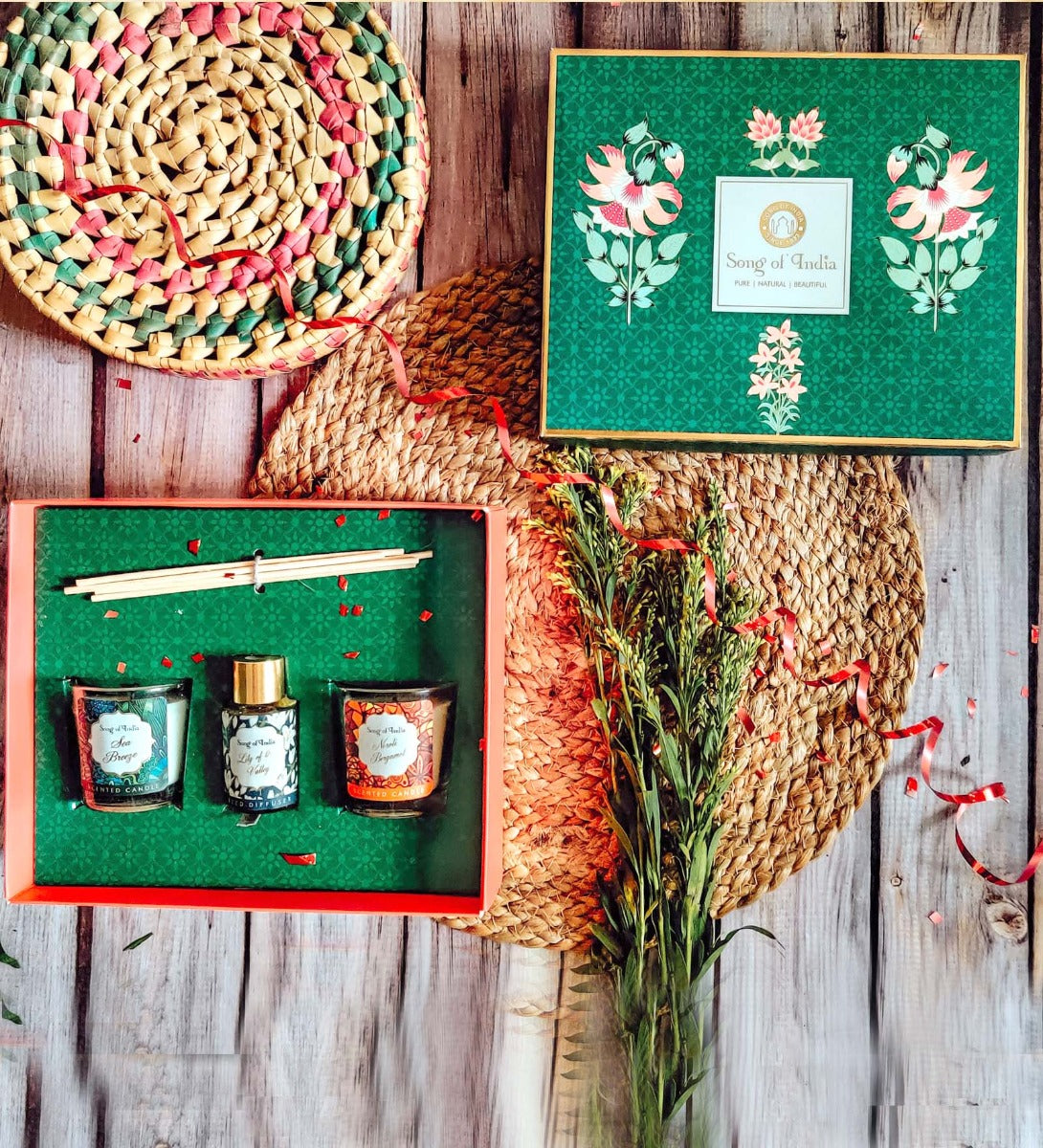 Sea Green Little Pleasures Gift Box with 2 pcs of 60 g by Song of India — primary gift set product image