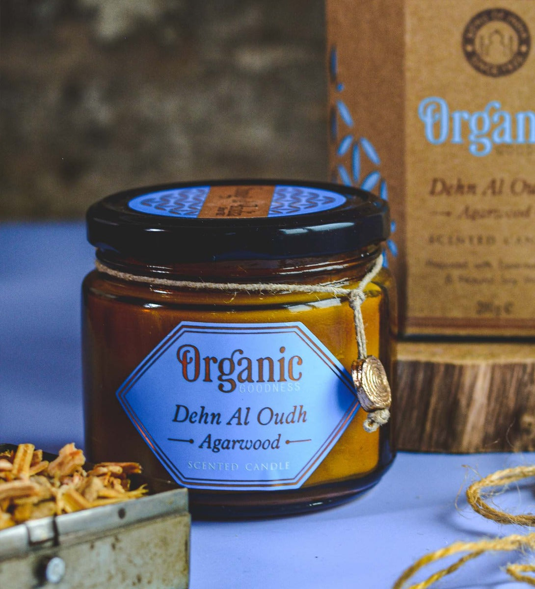 Dehn Al Oudh - Agarwood Organic Soy Wax Candle by Song of India — candle fragrance and label detail